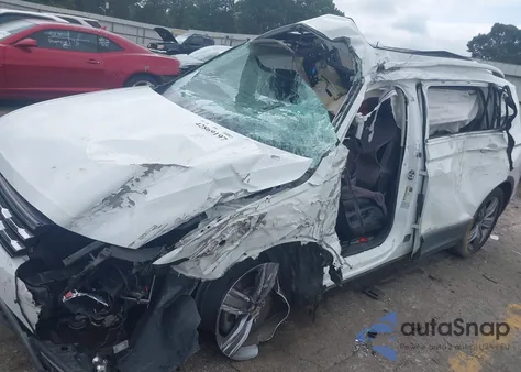 2021 Volkswagen Tiguan 2.0T Se/2.0T Se R-Line Black/2.0T Sel from USA, damaged, VIN 3VV2B7AXXMM021417